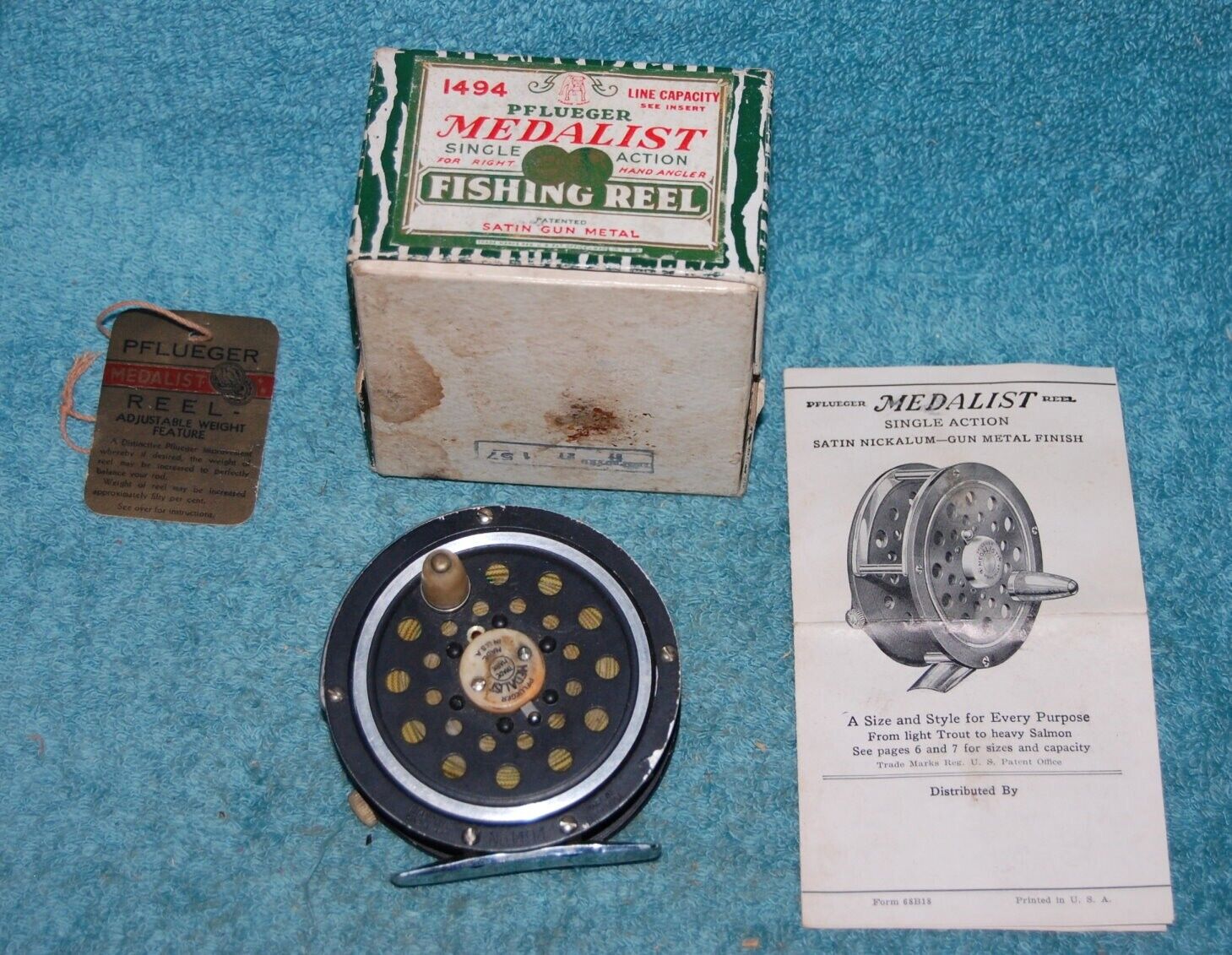 Vintage Pflueger Medalist Model 1494 Fishing Reel W/ Box & Paperwork