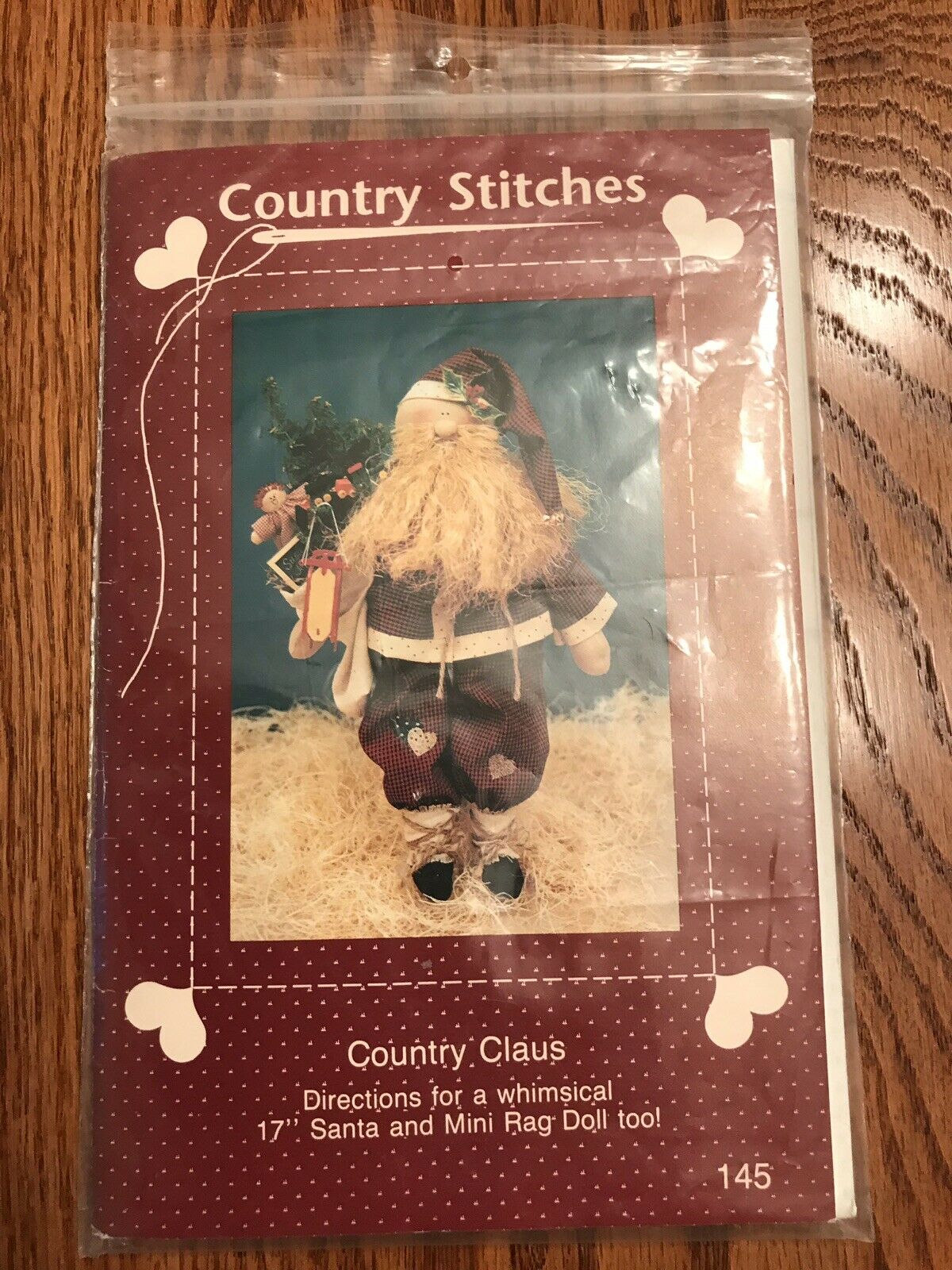 Uncut Pattern - Country Stitches - 17" Country Claus Santa, #145